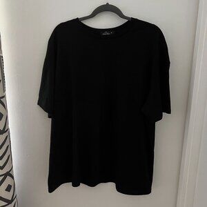 Trendy Queen Black Top - Size XL NWOT
